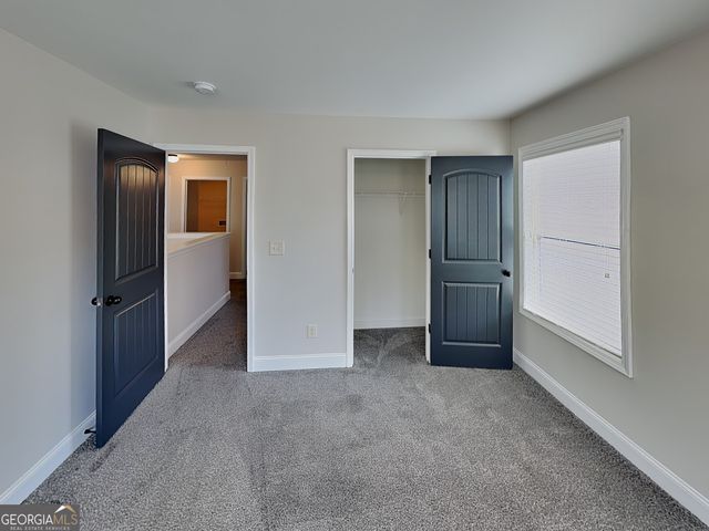 553 Cherry Creek Drive, Loganville, GA 30052