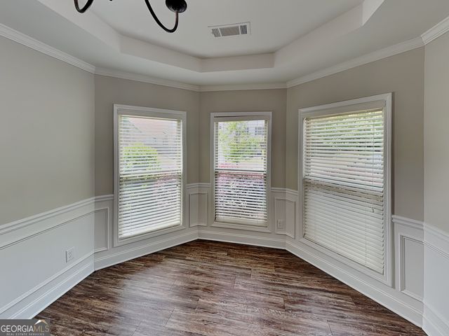 553 Cherry Creek Drive, Loganville, GA 30052
