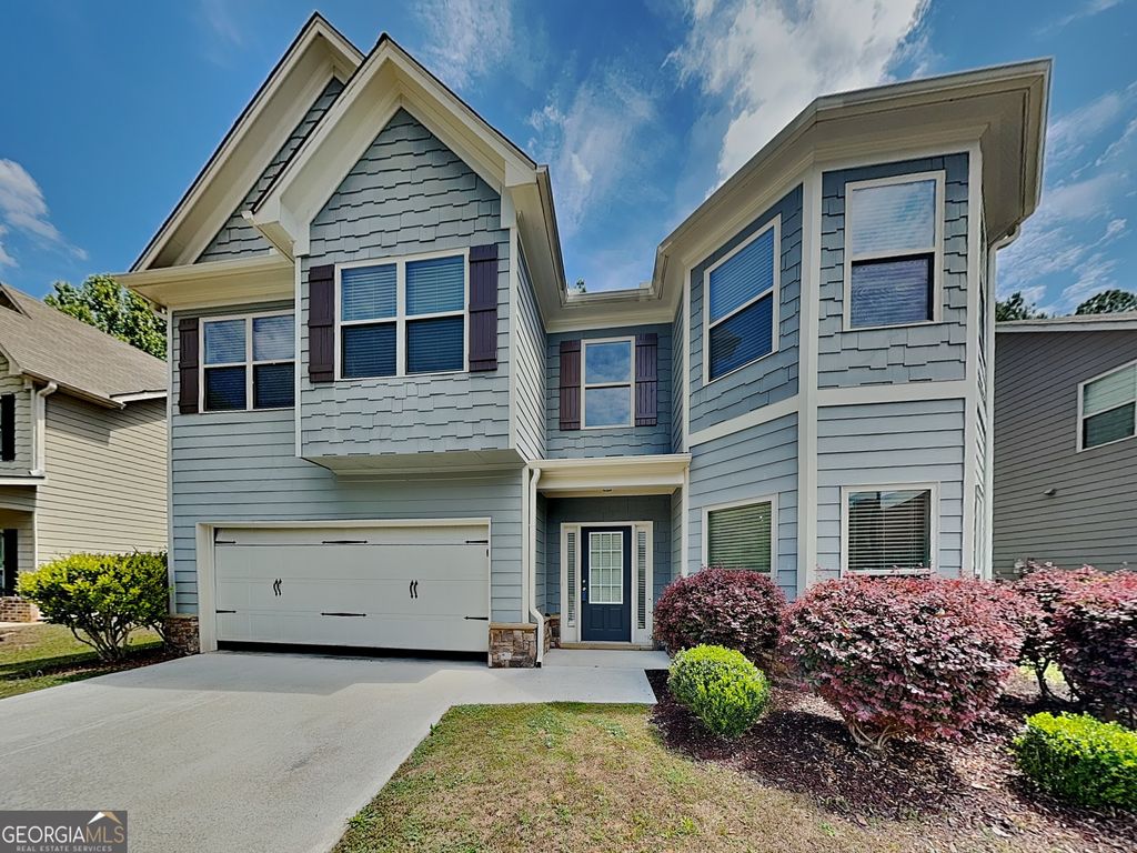 553 Cherry Creek Drive, Loganville, GA 30052