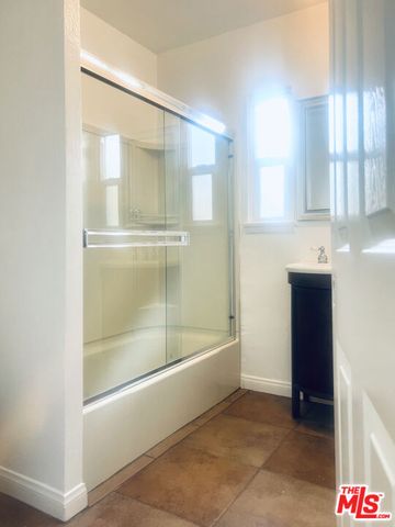 600 E Chevy Chase Drive, Glendale, CA 91205