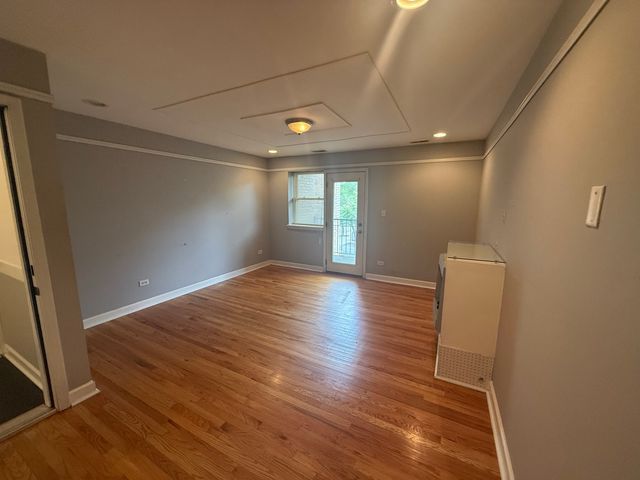 6954 N Greenview Avenue 308, Chicago, IL 60626