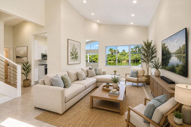 261 SW 178th Way, Pembroke Pines, FL 33029