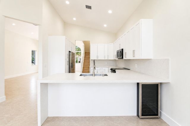 261 SW 178th Way, Pembroke Pines, FL 33029