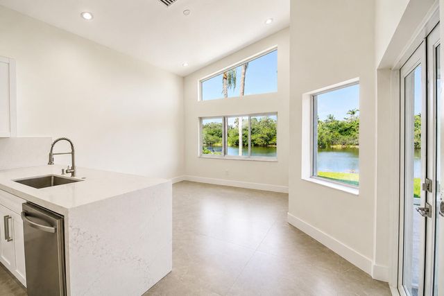 261 SW 178th Way, Pembroke Pines, FL 33029