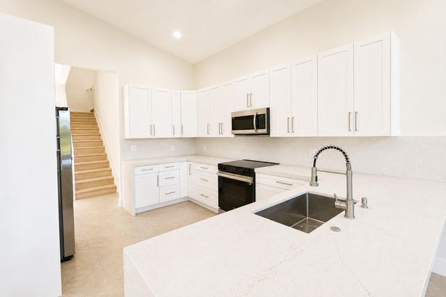 261 SW 178th Way, Pembroke Pines, FL 33029