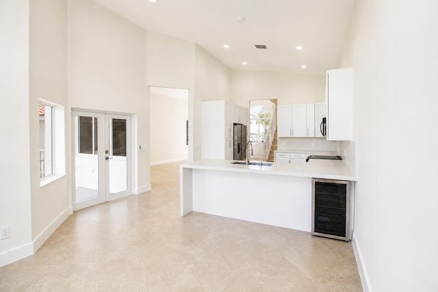 261 SW 178th Way, Pembroke Pines, FL 33029