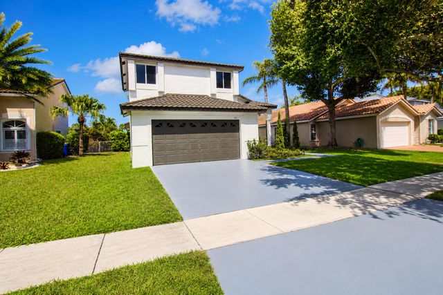 261 SW 178th Way, Pembroke Pines, FL 33029