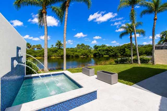 261 SW 178th Way, Pembroke Pines, FL 33029