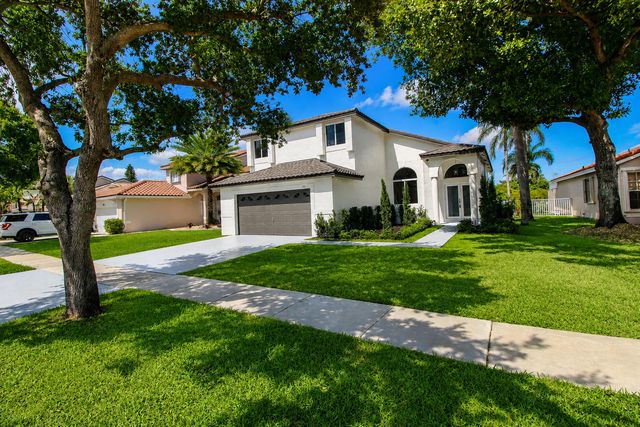 261 SW 178th Way, Pembroke Pines, FL 33029