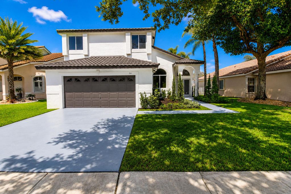 261 SW 178th Way, Pembroke Pines, FL 33029