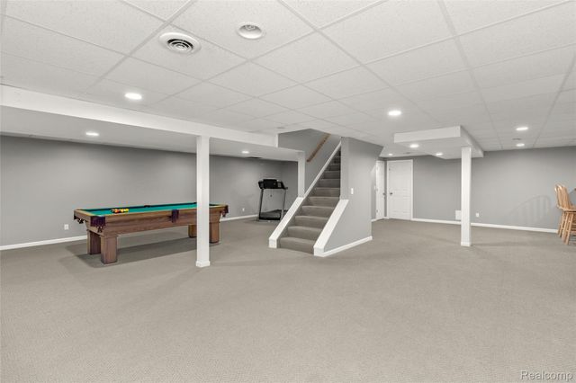 5648 Whitfield Drive, Troy, MI 48098