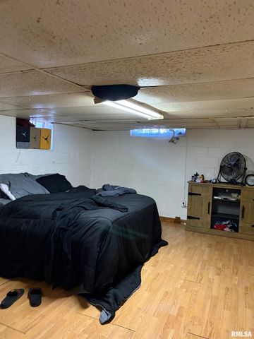 1018 GROVELAND Avenue, Peoria, IL 61604