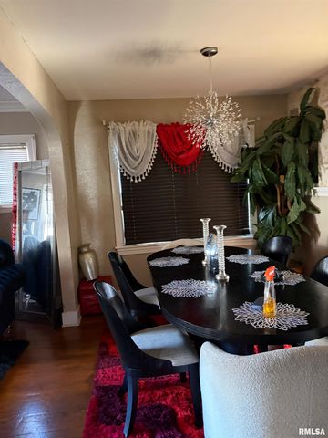 1018 GROVELAND Avenue, Peoria, IL 61604