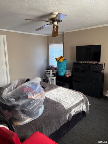 1018 GROVELAND Avenue, Peoria, IL 61604