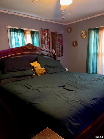 1018 GROVELAND Avenue, Peoria, IL 61604