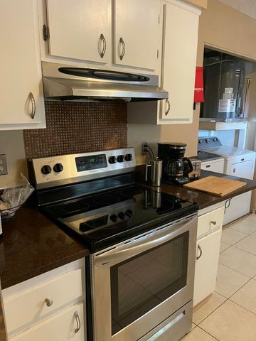 825 Egret Circle 306, Delray Beach, FL 33444