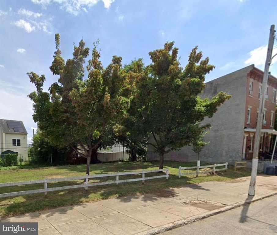 3912 FOLSOM ST, Philadelphia, PA 19104