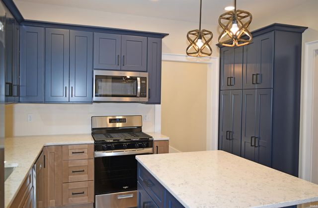 4301 Kratzville Road, Evansville, IN 47710