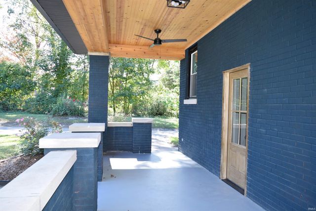 4301 Kratzville Road, Evansville, IN 47710