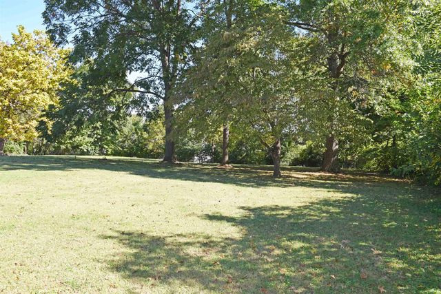 4301 Kratzville Road, Evansville, IN 47710