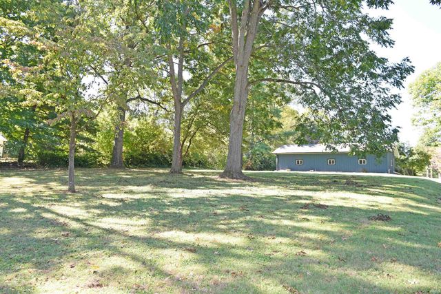 4301 Kratzville Road, Evansville, IN 47710