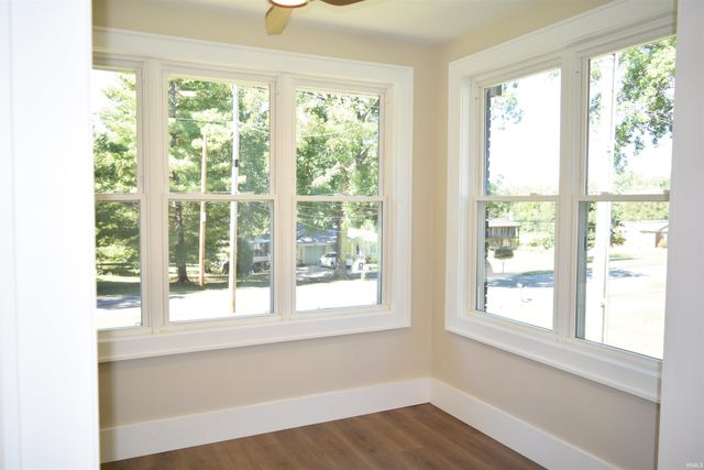 4301 Kratzville Road, Evansville, IN 47710