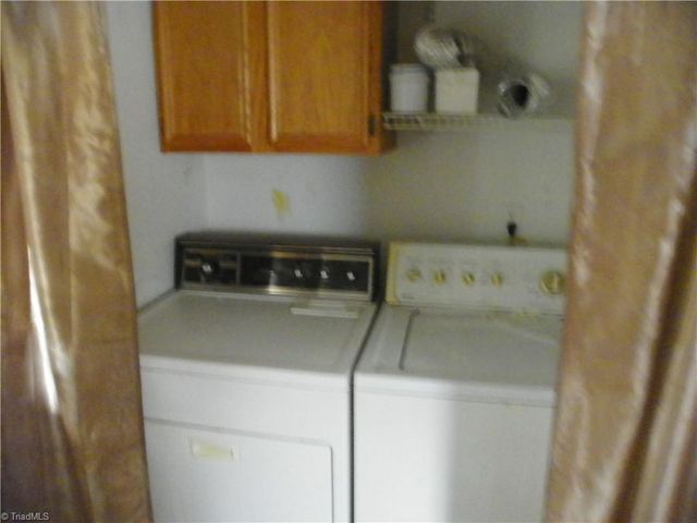189 High Bluff Drive, Lexington, NC 27295