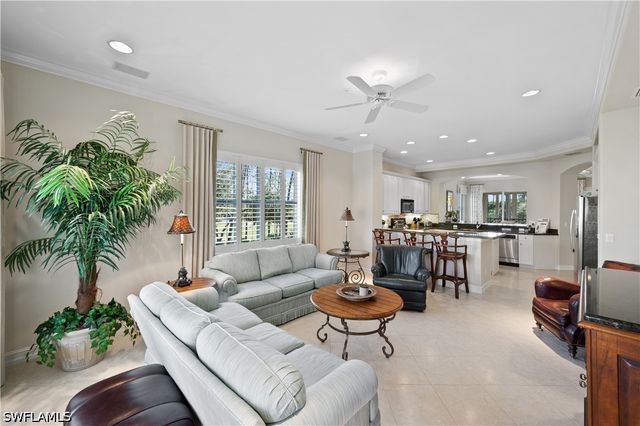 2658 Bolero DR 9-2, Naples, FL 34109