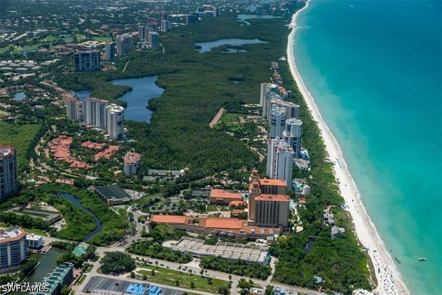 2658 Bolero DR 9-2, Naples, FL 34109