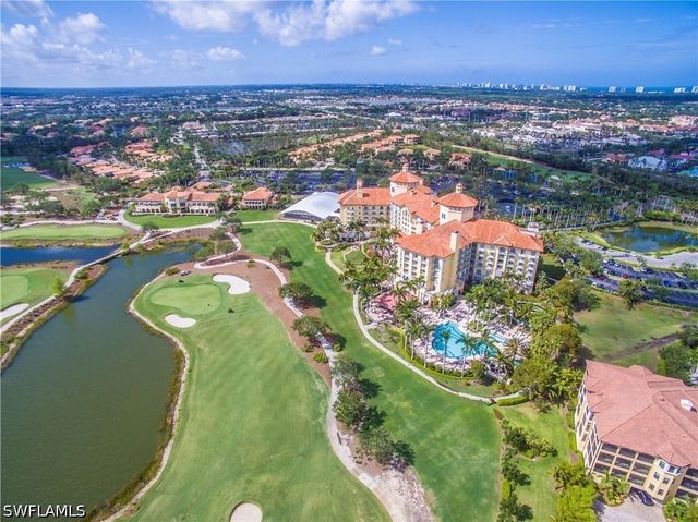 2658 Bolero DR 9-2, Naples, FL 34109