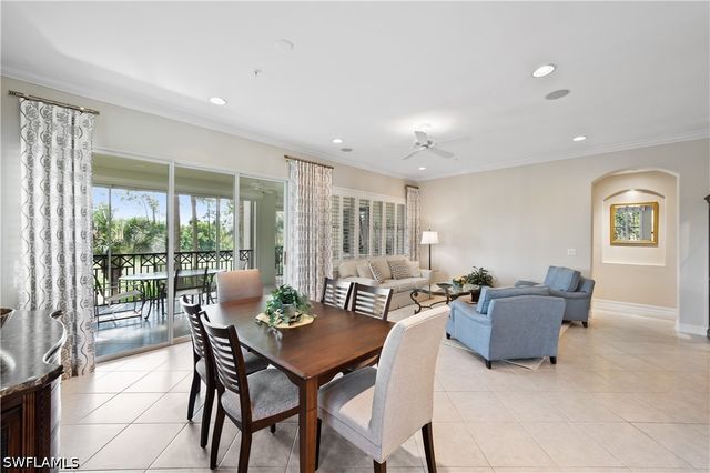 2658 Bolero DR 9-2, Naples, FL 34109