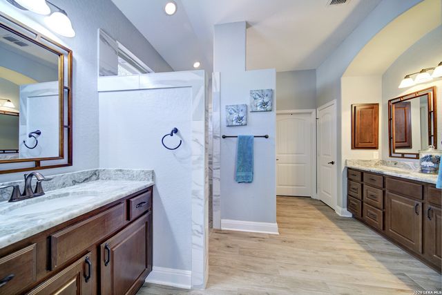 415 Mission Hill, New Braunfels, TX 78132