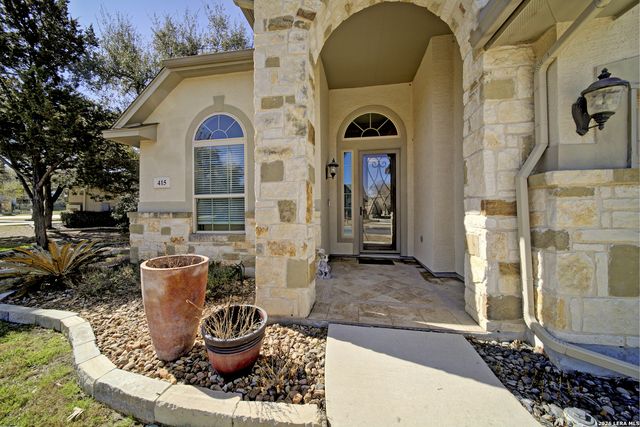 415 Mission Hill, New Braunfels, TX 78132