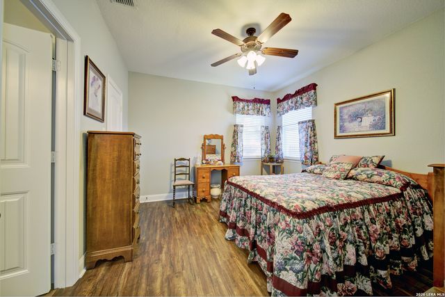 415 Mission Hill, New Braunfels, TX 78132