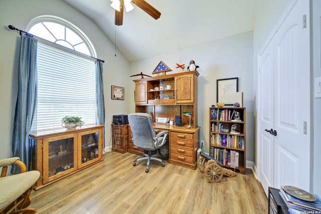 415 Mission Hill, New Braunfels, TX 78132