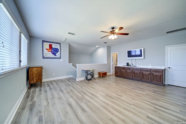 415 Mission Hill, New Braunfels, TX 78132