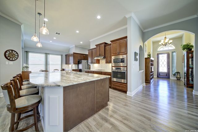 415 Mission Hill, New Braunfels, TX 78132