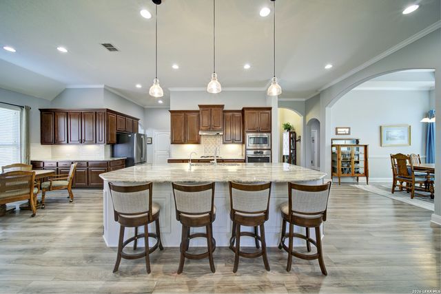 415 Mission Hill, New Braunfels, TX 78132