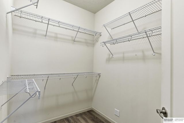 16030 Browne Street, Omaha, NE 68116