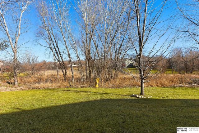 16030 Browne Street, Omaha, NE 68116