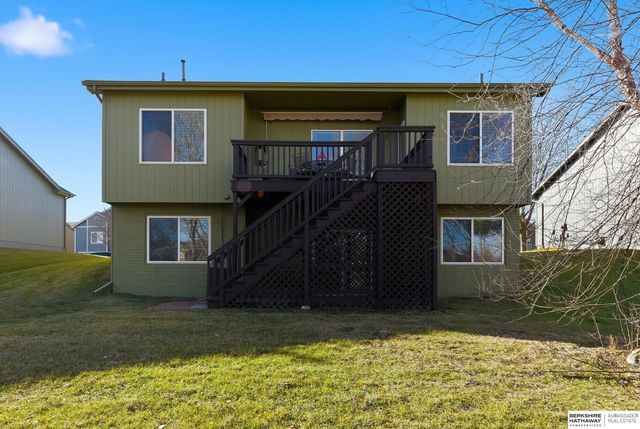 16030 Browne Street, Omaha, NE 68116