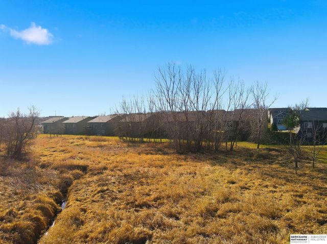 16030 Browne Street, Omaha, NE 68116