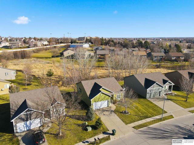 16030 Browne Street, Omaha, NE 68116