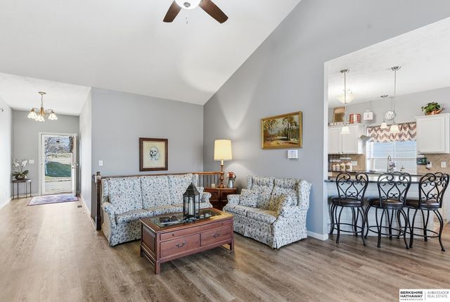 16030 Browne Street, Omaha, NE 68116