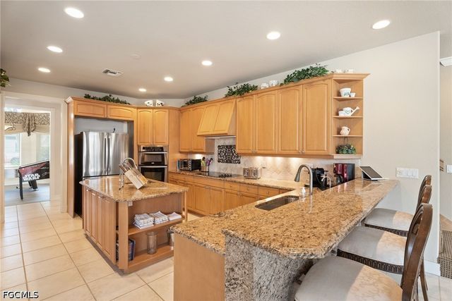 1523 Hermitage LN, Cape Coral, FL 33914