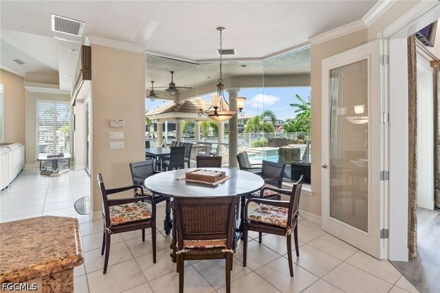 1523 Hermitage LN, Cape Coral, FL 33914