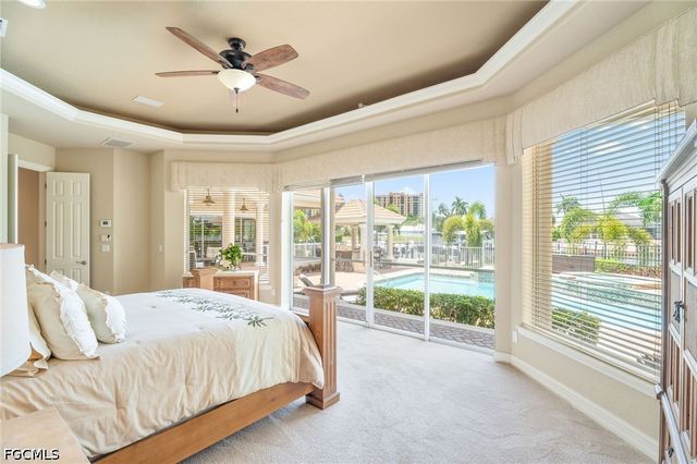1523 Hermitage LN, Cape Coral, FL 33914