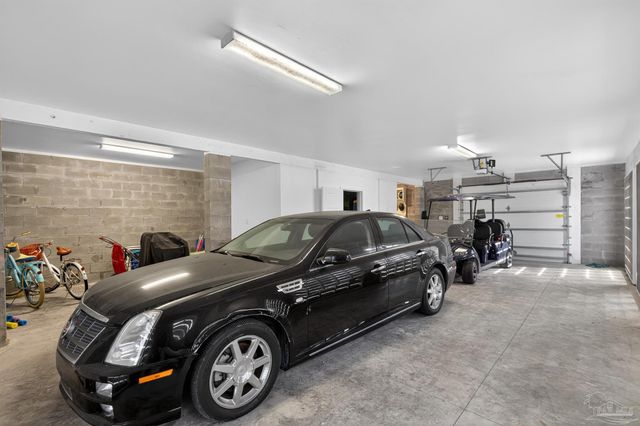 6622 Carlinga Dr, Pensacola, FL 32507