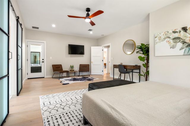 717 E Creek DR, Dripping Springs, TX 78620