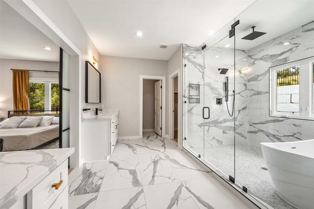 717 E Creek DR, Dripping Springs, TX 78620